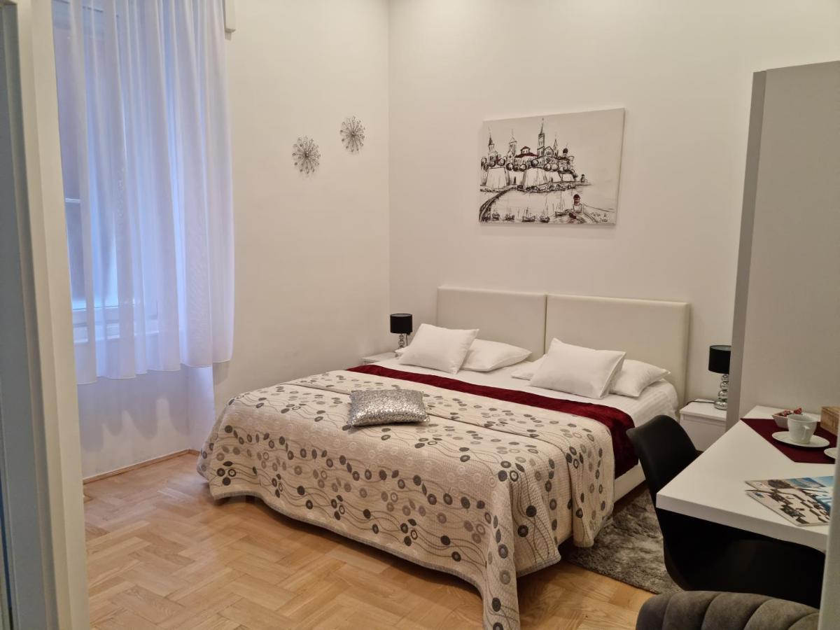 Rooms Tisa Old Town Задар Екстериор снимка